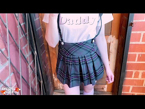 ❤️ Koolitüdruk imeb sügavalt oma riista ja kuratab klasside asemel. ❤️ Pornovideo at us ❌️❤