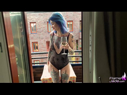 ❤️ Hiiglaslik tüdruk imeb neeluga ja keppib kirglikult vaba taeva all ❤️ Pornovideo at us ❌️❤